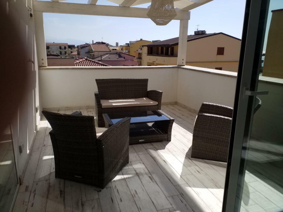 Mediterranean Apartments Capo dʼOrlando Exterior foto